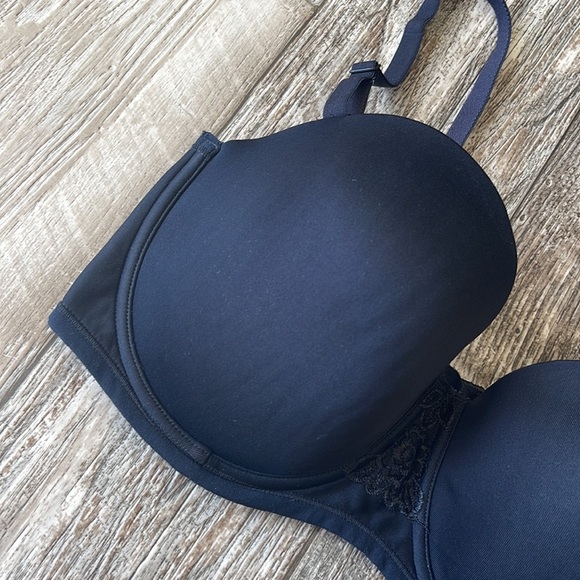 VANITY FAIR BLACK UNDERWIRE BRA, 38D - Picture 6 of 16